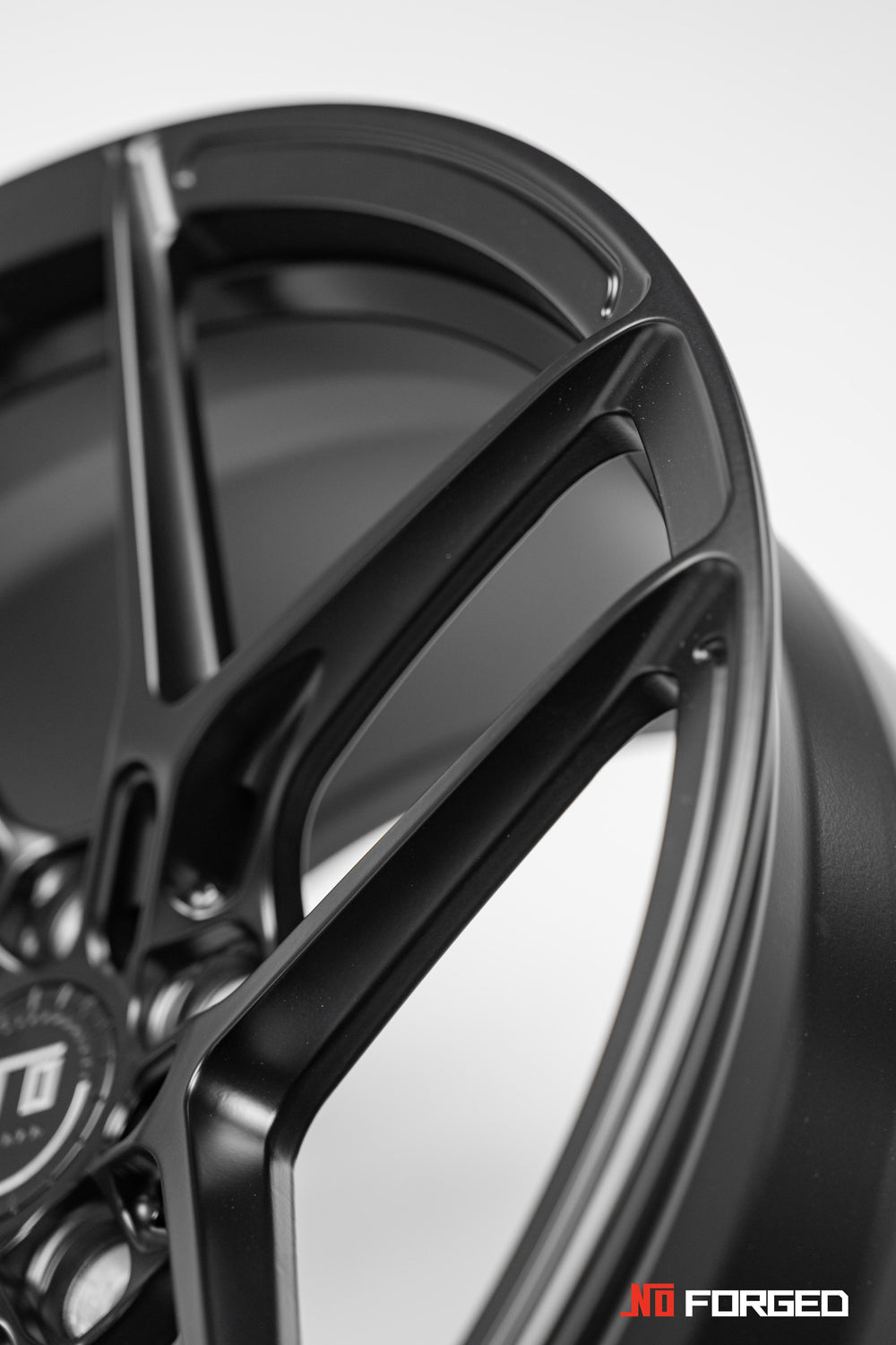 N-Zero UF-05R forged wheel detail