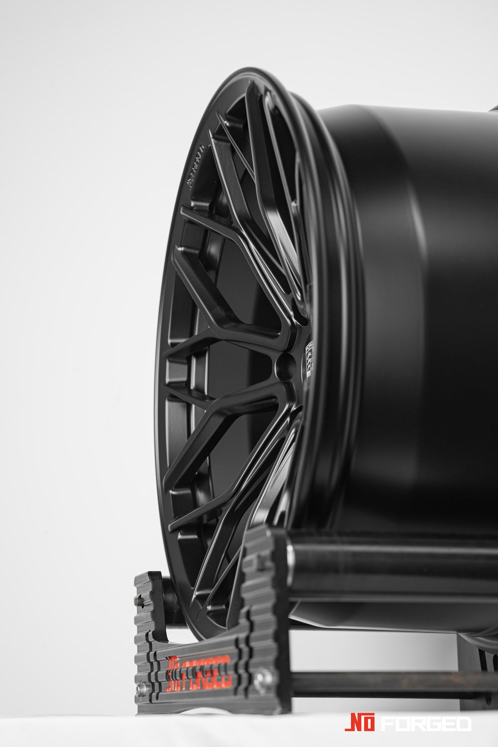 N-Zero UF-09 forged wheel detail