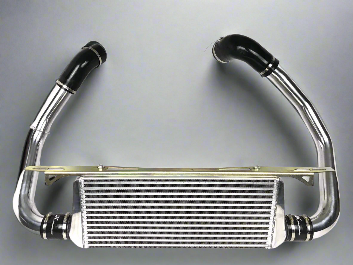 BMW BMW-E90 E92 E93 320 325 330 335 M3 E82 E87 120 1M transplanted Toyota 1JZ 2JZ engine dedicated to increase the intercooler intake pipeline silicone tube